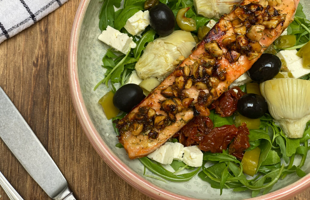 Lomo de salmón con costra de almendras, mostaza y miel
