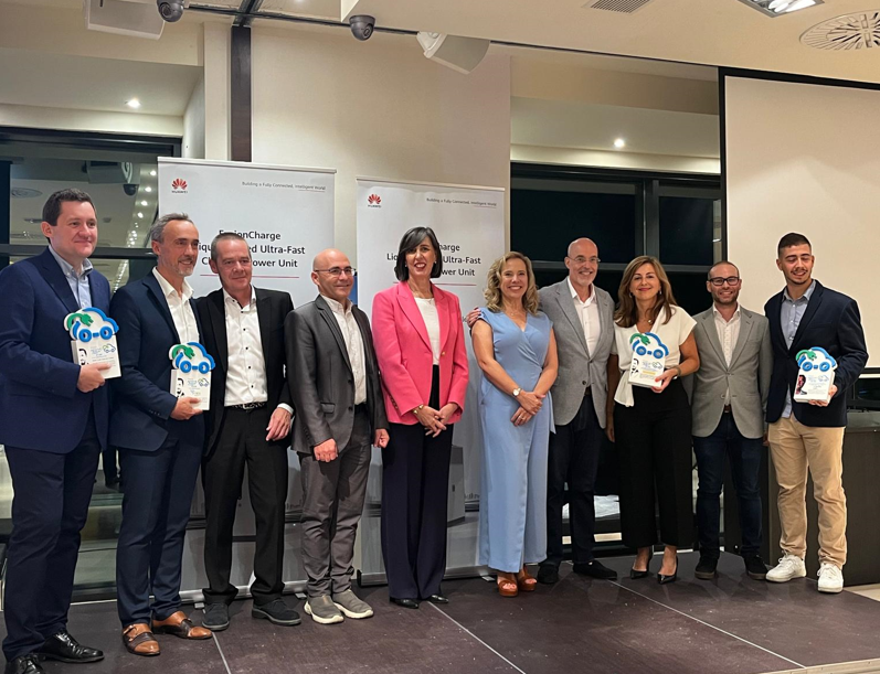 Todos los galardonados en los en el VIII Congreso Europeo de Movilidad Eléctrica