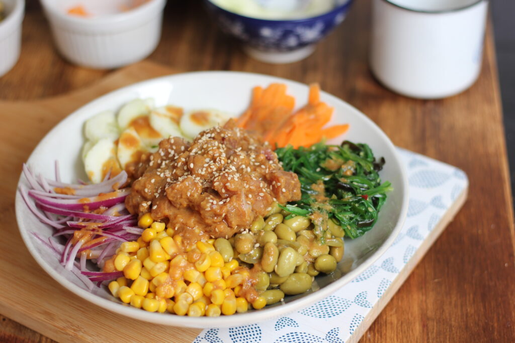 Receta poke bowl Bonito del Norte