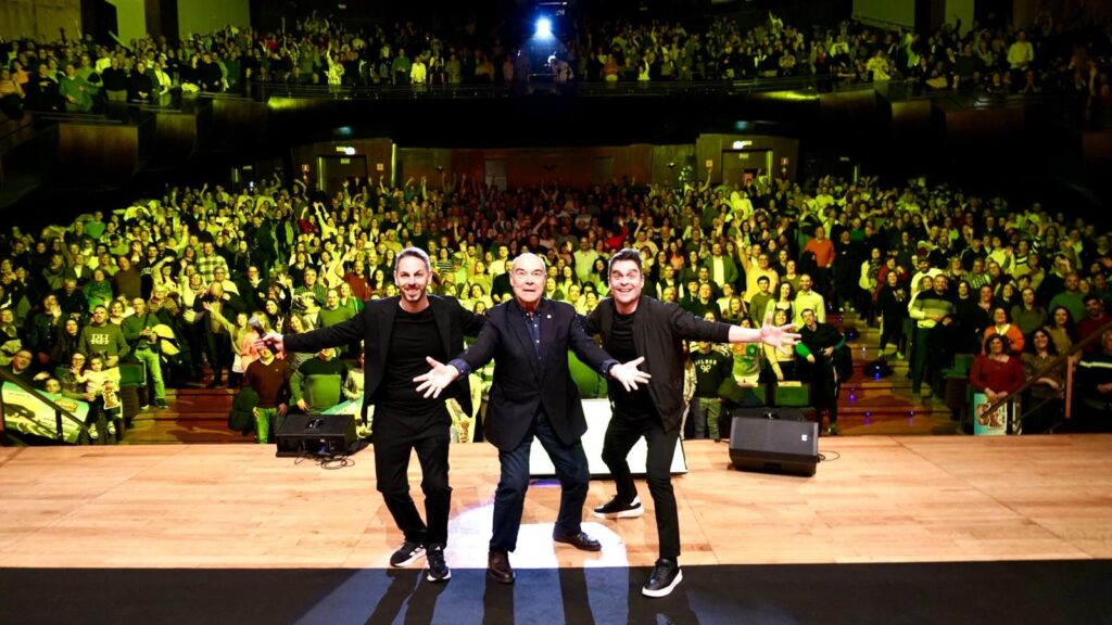 Entre risas y resines